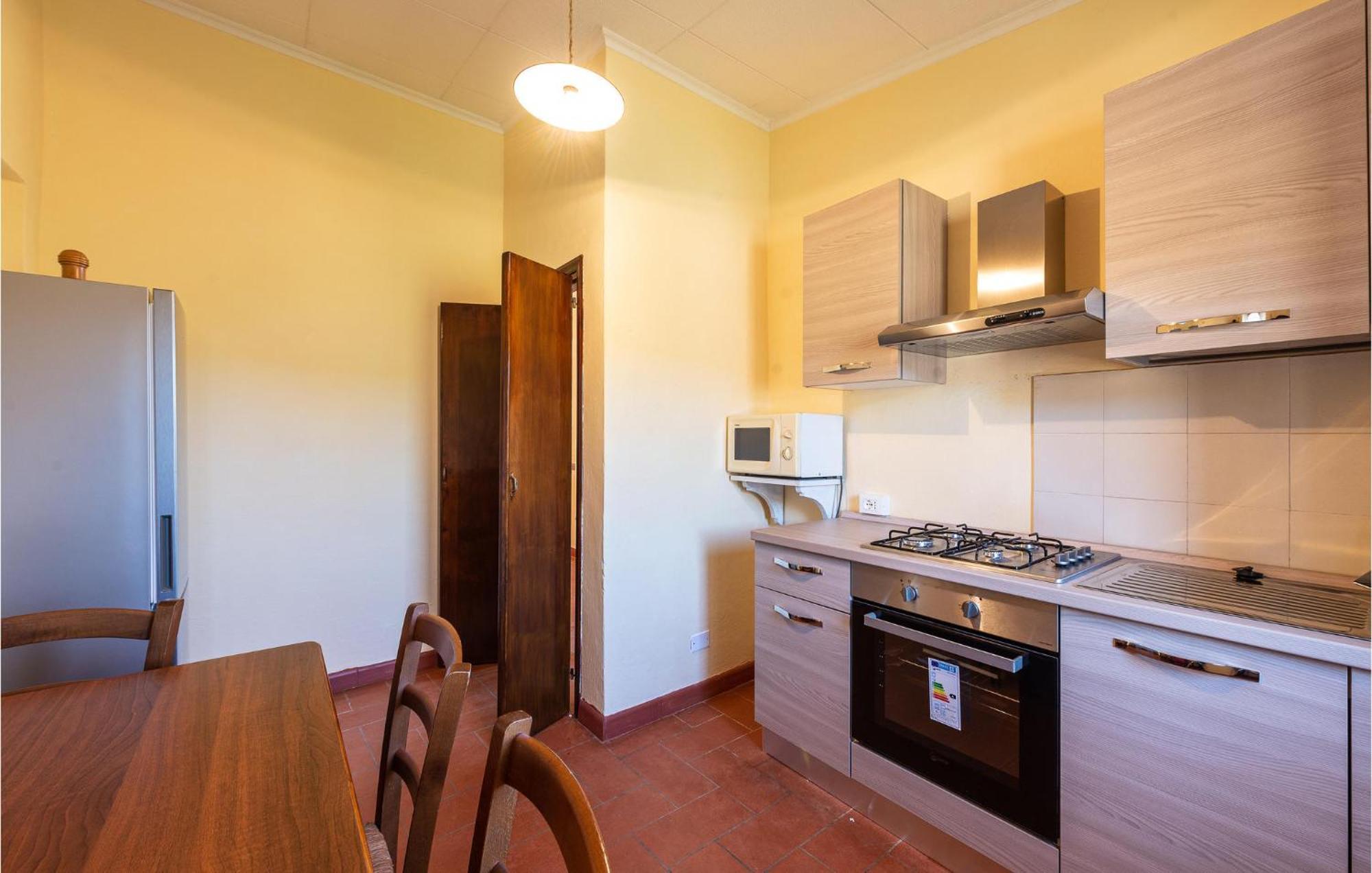 Cozy Home In Massa Marittima Gr With Kitchen Eksteriør bilde